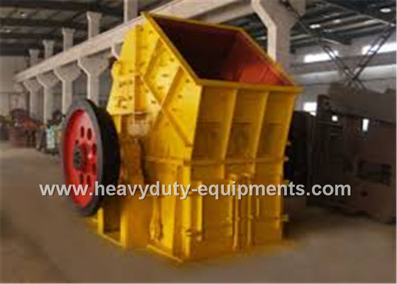 Cina Sinomtp Hammer Crusher with the capacity from 15t/h to 30t/h used in frit pemasok