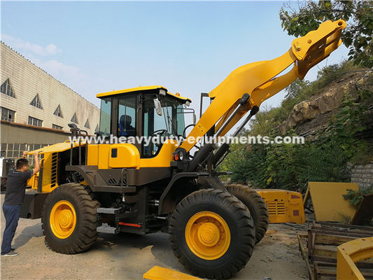 938 Wheeled Frond End Loader Dengan Kecepatan 40 km / H. Kecepatan Transmisi Yj315 Ambil Fork Sebagai Opsional